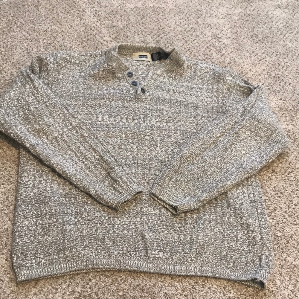 Men’s Haggar sweater size L